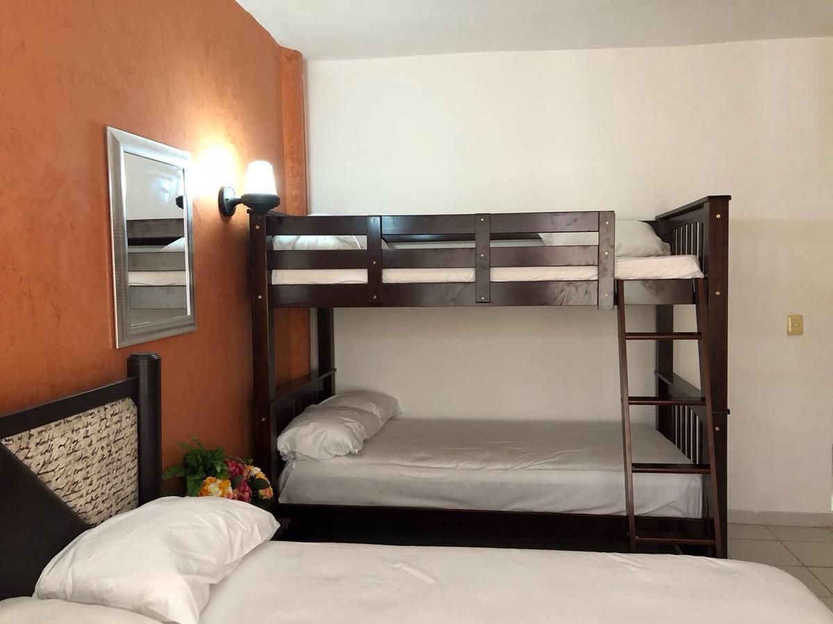 Hostel La Isla Playa Playa del Carmen